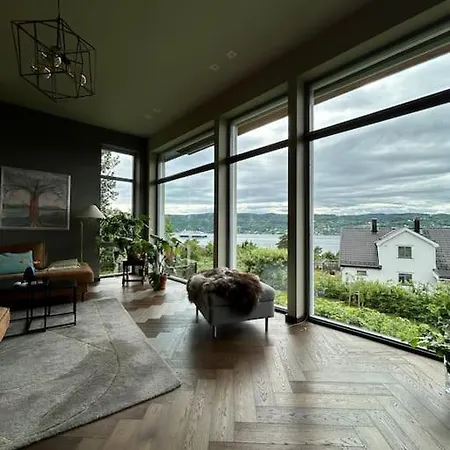 Moderne Bolig, Hoy Standard Og Fantastisk Utsikt Villa