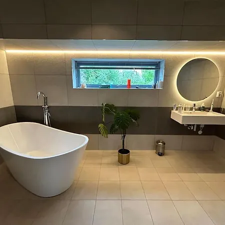 Villa Moderne Bolig, Hoy Standard Og Fantastisk Utsikt *