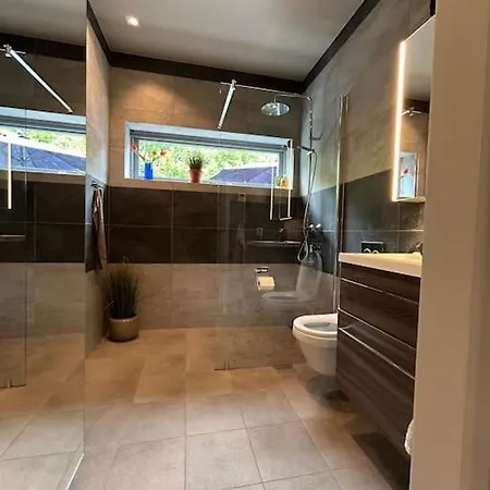 Moderne Bolig, Hoy Standard Og Fantastisk Utsikt Villa Drobak
