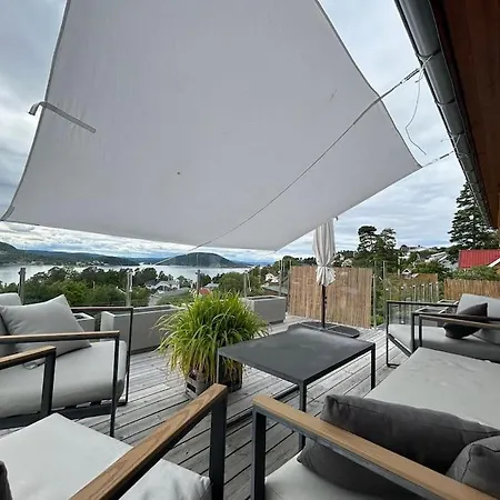 Moderne Bolig, Hoy Standard Og Fantastisk Utsikt Villa