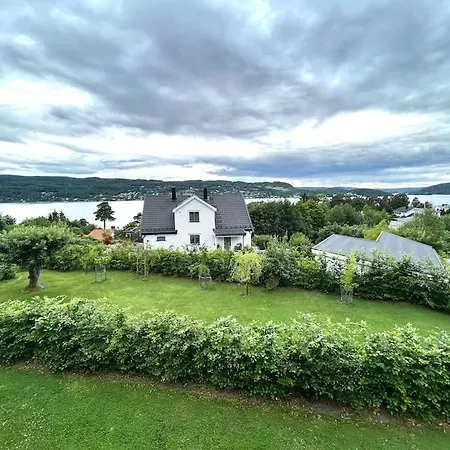 Moderne Bolig, Hoy Standard Og Fantastisk Utsikt Drøbak