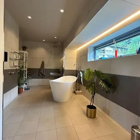 Moderne Bolig, Hoy Standard Og Fantastisk Utsikt Villa *