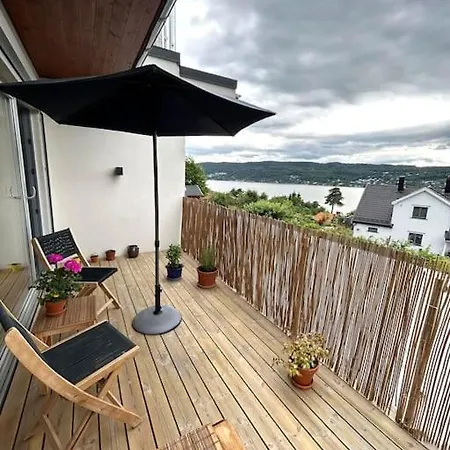 Moderne Bolig, Hoy Standard Og Fantastisk Utsikt Drobak